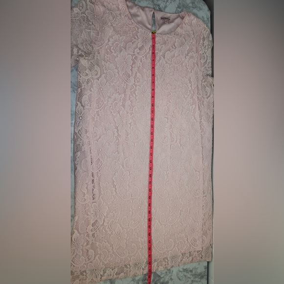 Juicy Couture light pink, short-sleeved, knee-length lace dress size XL - Picture 4 of 6